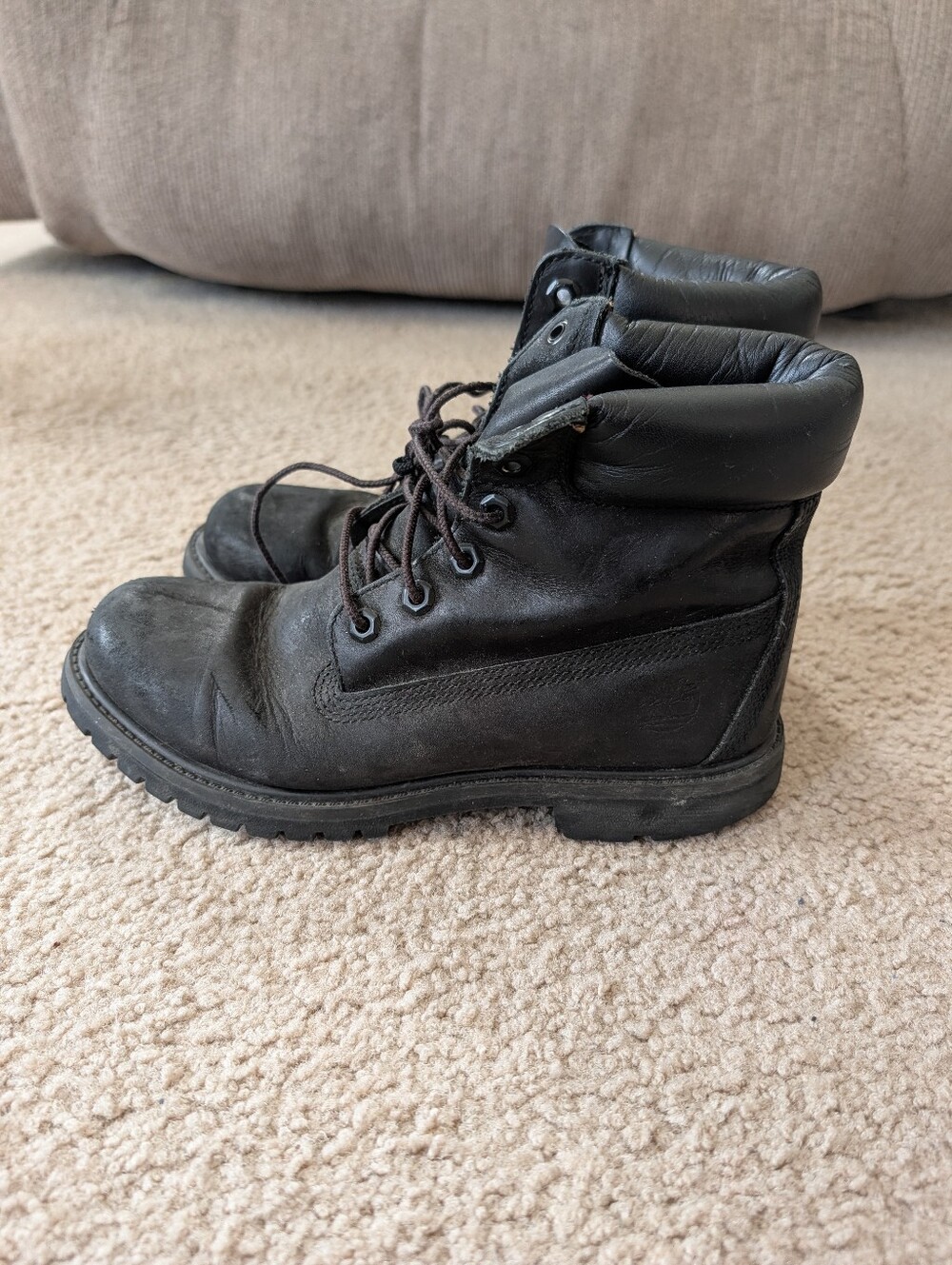 Timberland Men's Black Leather Lace-Up Boots with Tan Leather Insole